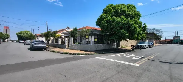 Casa com 3 Quartos para alugar, 240m² no Vila Miranda, Sumaré