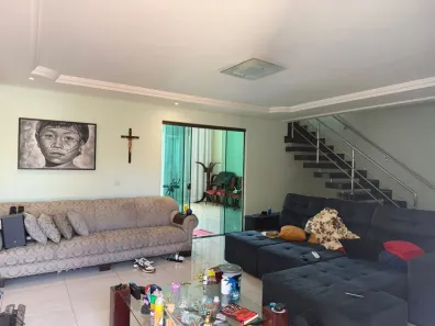 Casa com 4 Quartos à venda, 393m² no Vila Morangueira, Maringá