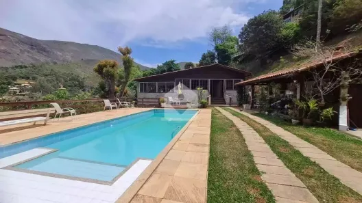 Casa com 4 Quartos à venda, 210m² no Itaipava, Petrópolis