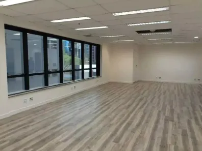 Sala Comercial à venda, 90m² no Vila Olímpia, São Paulo