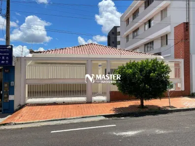 Casa com 4 Quartos para alugar, 240m² no Banzato, Marília
