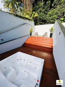 Sobrado com 3 Quartos à venda, 180m² no Glória, Joinville