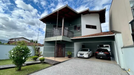 Casa com 3 Quartos à venda, 280m² no Comasa, Joinville