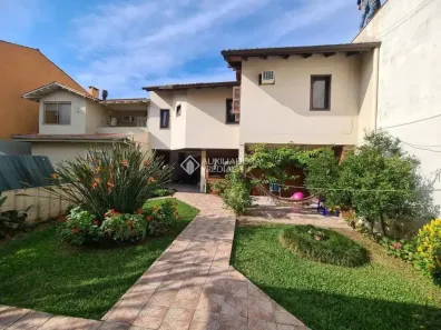 Sobrado com 6 Quartos à venda, 403m² no Jardim São Pedro, Porto Alegre