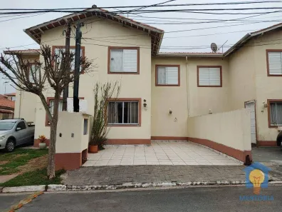Casa de Condomínio com 2 Quartos à venda, 69m² no Jardim Petrópolis, Cotia