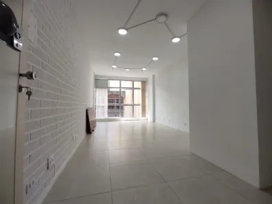 Sala Comercial para venda ou aluguel, 30m² no Centro, Petrópolis
