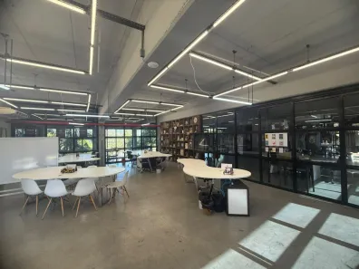 Sala Comercial para alugar, 230m² no Vorstadt, Blumenau