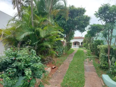 Imóvel Comercial com 3 Quartos à venda, 270m² no Jardim São Carlos, São Carlos