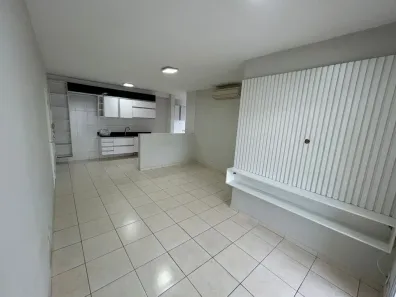 Apartamento com 3 Quartos para alugar, 85m² no Parque 10 de Novembro, Manaus