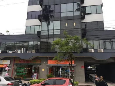 Sala Comercial à venda, 37m² no Menino Deus, Porto Alegre