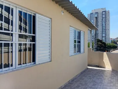 Sobrado com 2 Quartos para alugar, 130m² no Vila Leonor, São Paulo