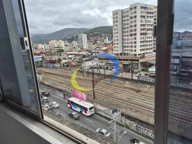 Sala Comercial para alugar, 28m² no Madureira, Rio de Janeiro