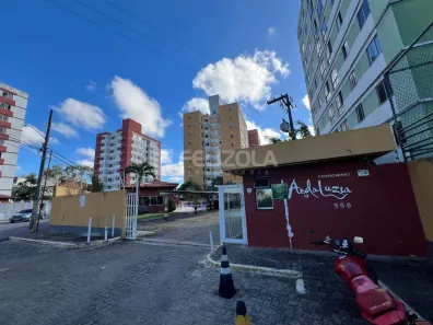 Apartamento com 3 Quartos para alugar, 70m² no Luzia, Aracaju