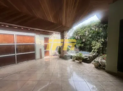 Sobrado com 5 Quartos à venda, 410m² no Parque São Luís, Taubaté