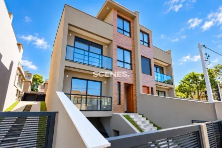 Sobrado com 3 Quartos à venda, 225m² no Tingui, Curitiba