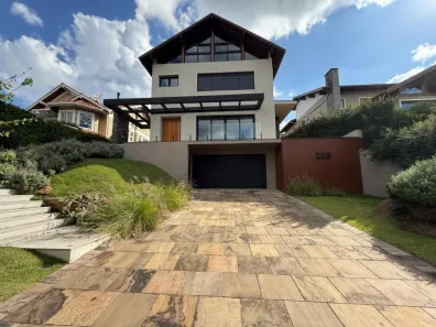Casa com 4 Quartos à venda, 423m² no Saint Moritz, Gramado