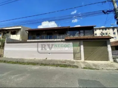 Casa com 4 Quartos à venda, 150m² no São Pedro, Juiz de Fora