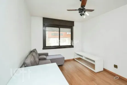Apartamento com 2 Quartos à venda, 68m² no Três Figueiras, Porto Alegre