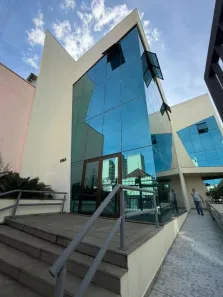 Ponto Comercial para alugar, 420m² no São Pelegrino, Caxias do Sul