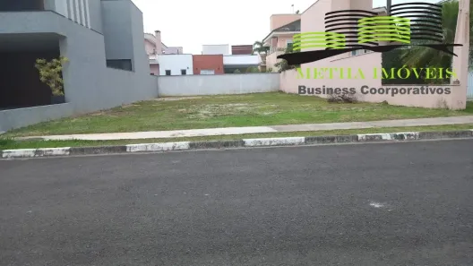 Lote/Terreno à venda, 300m² no Aparecidinha, Sorocaba