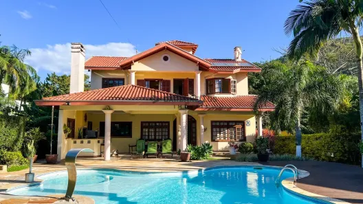Casa com 4 Quartos à venda, 351m² no Praia das Taquaras, Balneário Camboriú