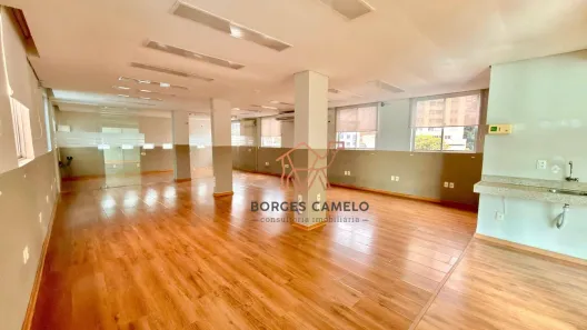 Prédio Comercial para alugar, 1000m² no Coração de Jesus, Belo Horizonte