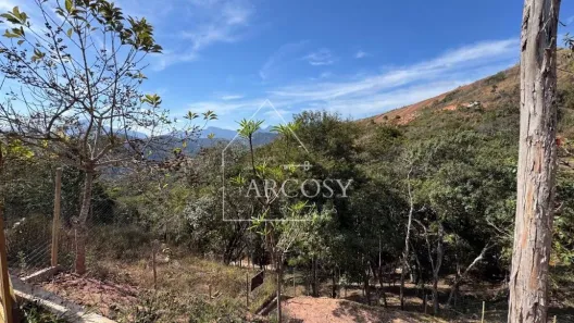 Lote/Terreno à venda, 900m² no Nogueira, Petrópolis