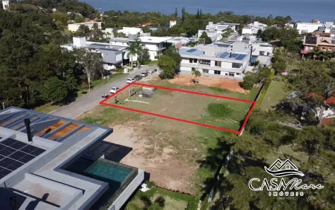 Lote/Terreno à venda, 763m² no Cacupé, Florianópolis