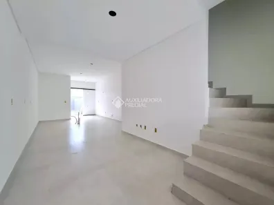 Sobrado com 3 Quartos à venda, 111m² no Iririú, Joinville