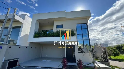 Casa com 3 Quartos à venda, 248m² no Cabiúnas, Macaé