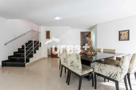 Casa de Condomínio com 3 Quartos à venda, 358m² no Residencial Granville, Goiânia
