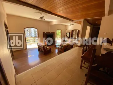 Casa com 5 Quartos à venda, 420m² no Laranjeiras, Rio de Janeiro