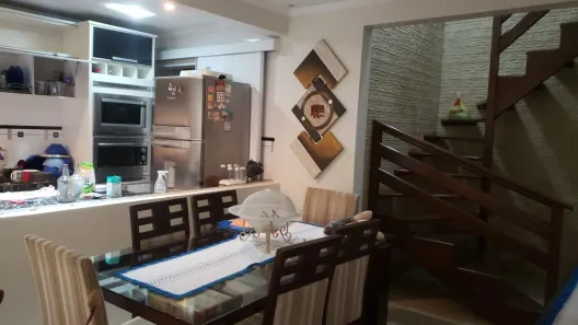 Sobrado com 2 Quartos à venda, 188m² no Centro, Poá