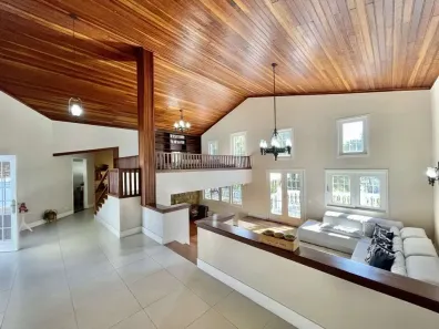 Casa de Condomínio com 3 Quartos à venda, 600m² no Chácara São João, Carapicuíba