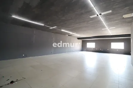 Ponto Comercial para alugar, 200m² no Parque das Nações, Santo André