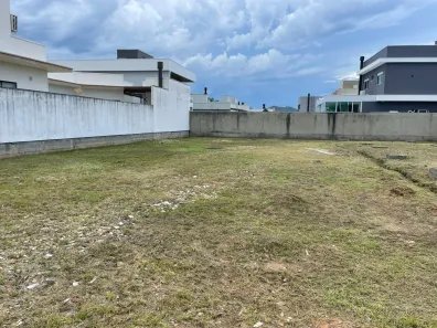 Lote/Terreno à venda, 447m² no Areias, Camboriú