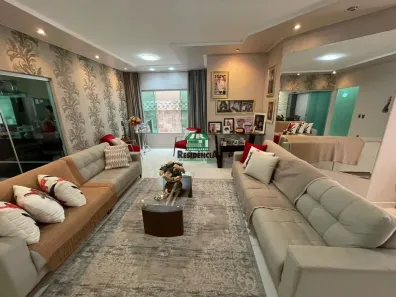 Casa com 4 Quartos à venda, 241m² no Anápolis City, Anápolis