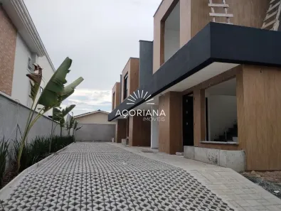Casa com 3 Quartos à venda, 123m² no Campeche, Florianópolis
