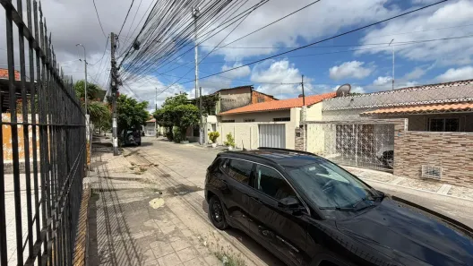 Casa com 4 Quartos à venda, 165m² no Conjunto Ceará I, Fortaleza