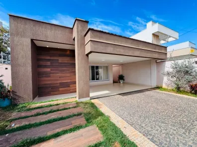 Casa com 4 Quartos à venda, 164m² no Plano Diretor Sul, Palmas