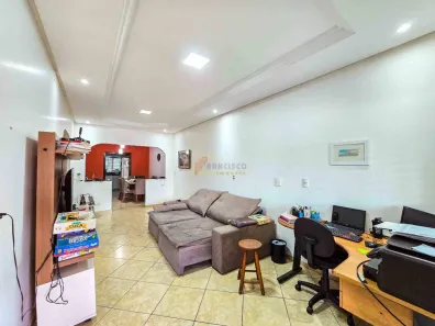 Casa com 3 Quartos à venda, 181m² no Interlagos, Divinópolis