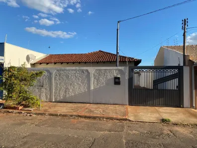 Casa com 2 Quartos à venda, 111m² no Vila Almeida, Campo Grande