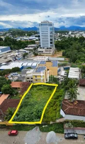 Lote/Terreno à venda, 411m² no Novo Cavaleiro, Macaé