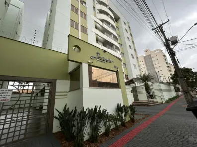Apartamento com 2 Quartos para alugar, 83m² no Vitória, Londrina