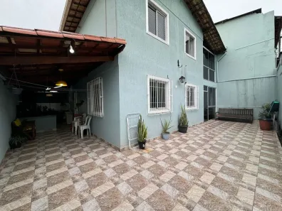 Casa com 5 Quartos à venda, 160m² no Santa Mônica, Belo Horizonte