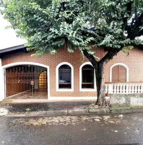 Casa com 3 Quartos para alugar, 164m² no Vila Claudia, Limeira