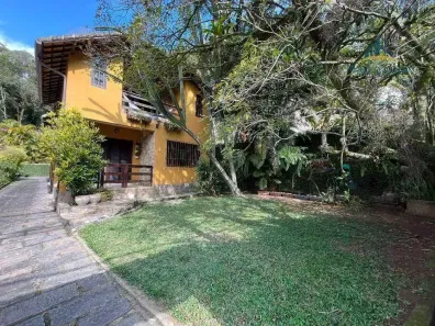 Casa de Condomínio com 5 Quartos à venda, 450m² no Valparaíso, Petrópolis