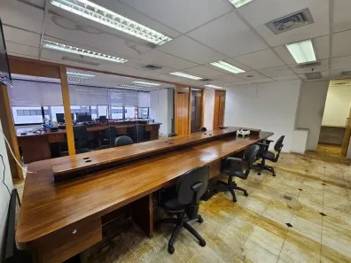 Sala Comercial para venda ou aluguel, 151m² no Itaim Bibi, São Paulo