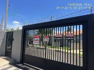 Casa de Condomínio com 2 Quartos à venda, 47m² no Petit-Trianon, Araçatuba