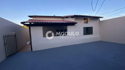 Casa com 4 Quartos à venda, 150m² no Residencial Nosso Lar, Uberlândia